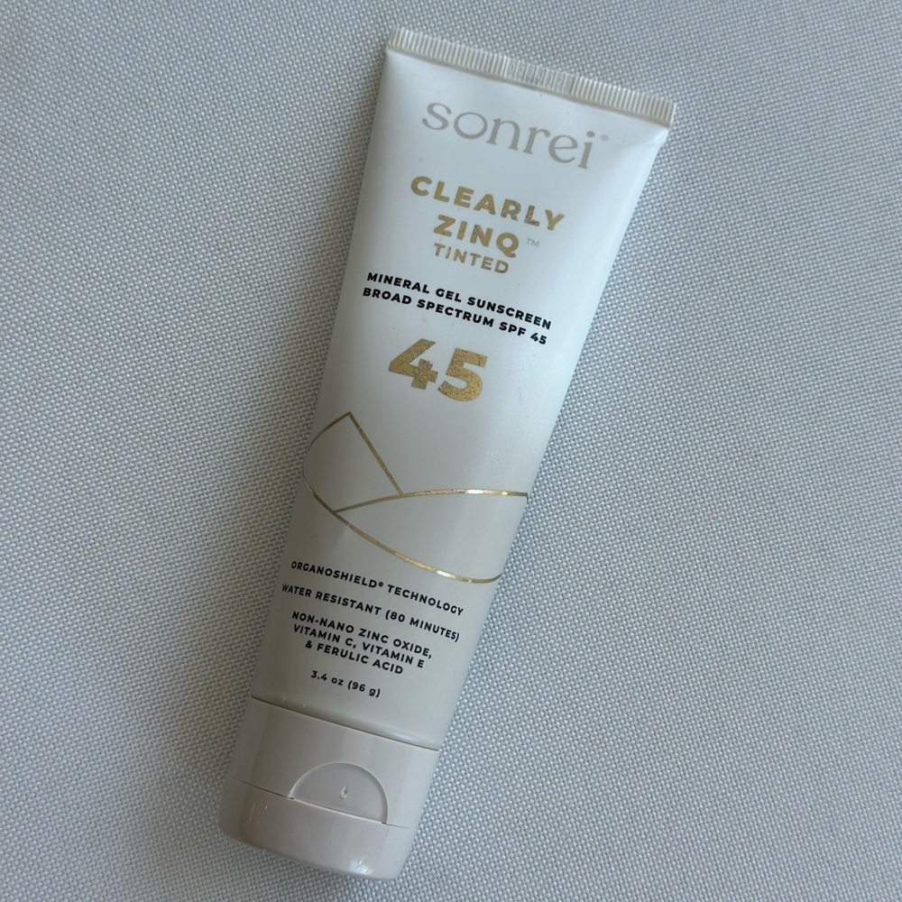 NWT Sonrei Clearly Zinq Tinted Zinc Mineral Sunscreen SPF 45 - Picture 2 of 2